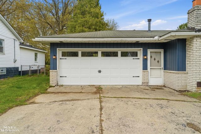1032 Summer Street, Algonac, MI 48001
