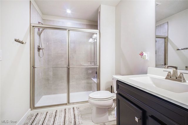 3720 Strawboard Avenue, Norton, OH 44203