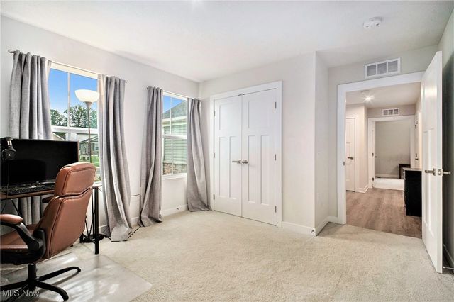 3720 Strawboard Avenue, Norton, OH 44203