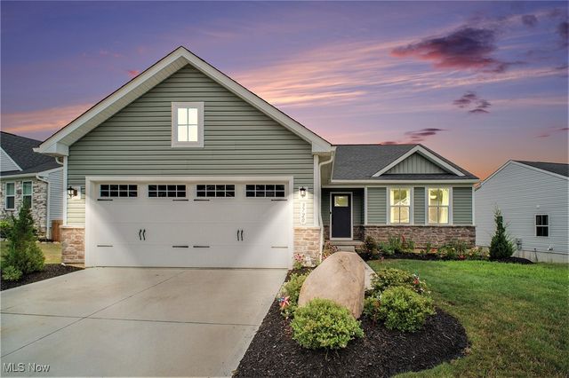 3720 Strawboard Avenue, Norton, OH 44203