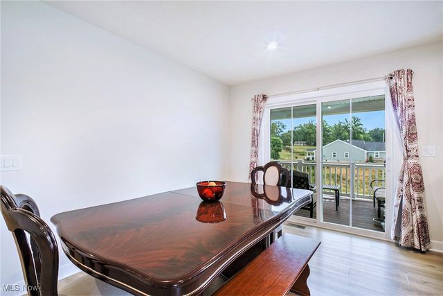 3720 Strawboard Avenue, Norton, OH 44203