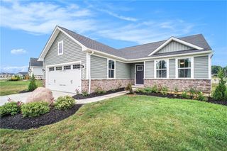 3720 Strawboard Avenue, Norton, OH 44203