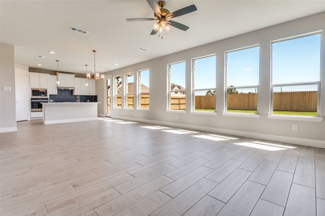 3722 MIGHTY OAKS Street, Bedford, TX 76021