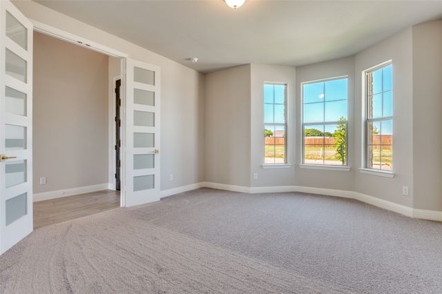 3722 MIGHTY OAKS Street, Bedford, TX 76021