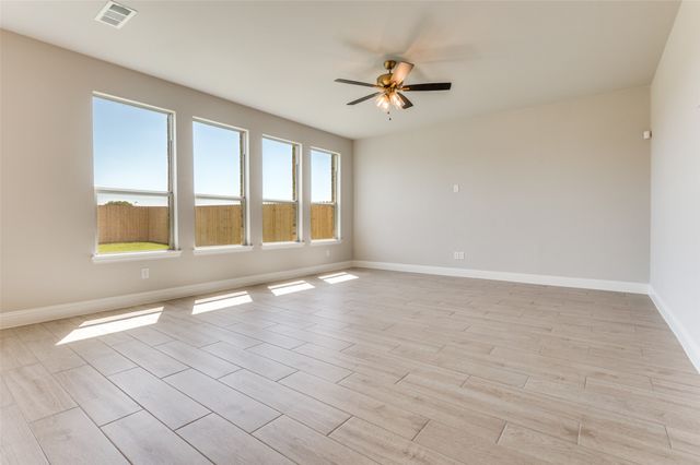 3722 MIGHTY OAKS Street, Bedford, TX 76021