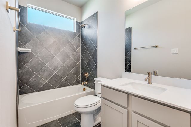 3722 MIGHTY OAKS Street, Bedford, TX 76021
