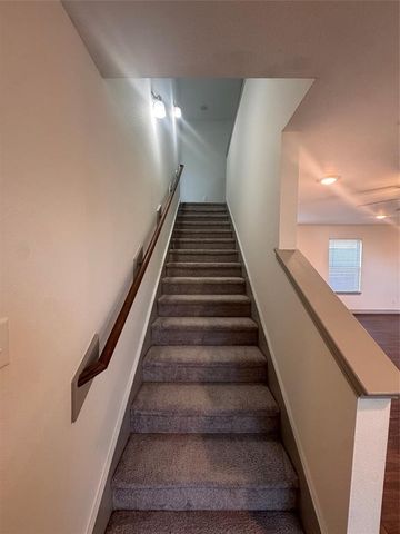 147 Egret Canal S, Baytown, TX 77523