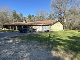 1030 Mangum Road, Livingston, TX 77351