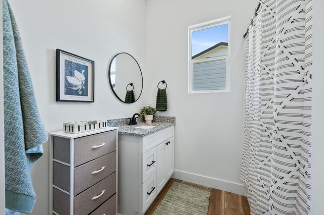 701 E Elmwood St, Park City, KS 67147