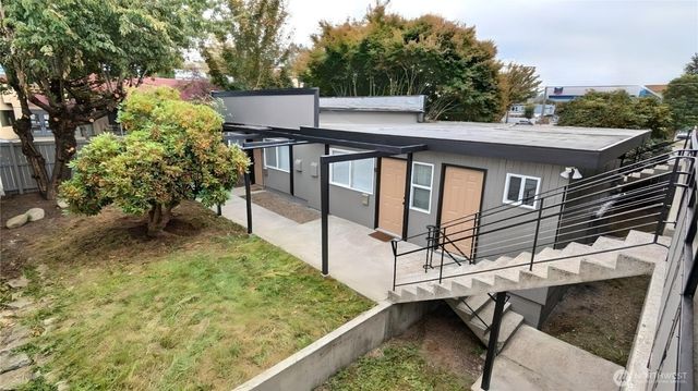 8805 14th Avenue S, Seattle, WA 98108