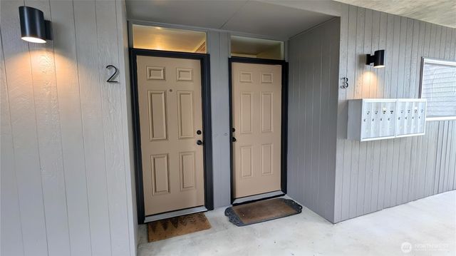 8805 14th Avenue S, Seattle, WA 98108