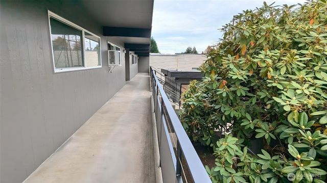 8805 14th Avenue S, Seattle, WA 98108