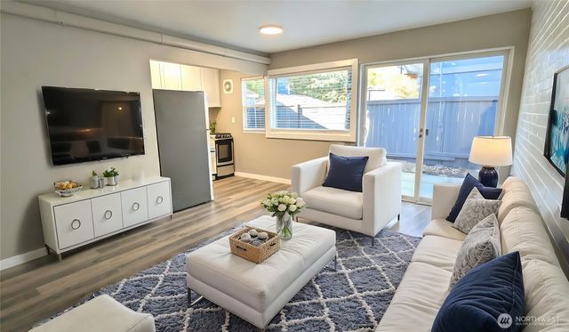 8805 14th Avenue S, Seattle, WA 98108