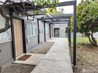 8805 14th Avenue S, Seattle, WA 98108