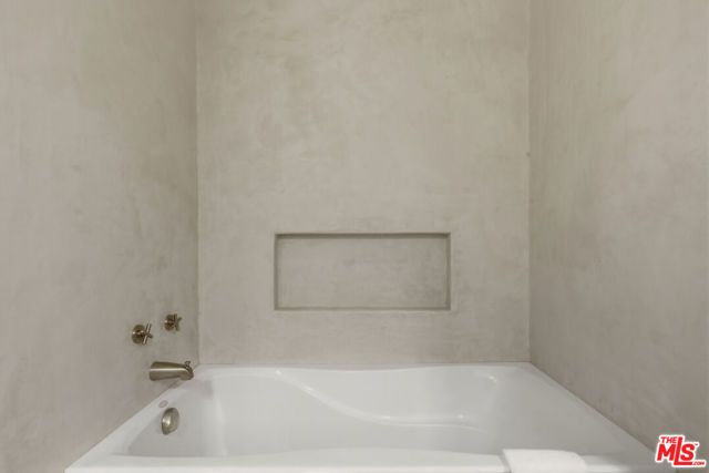 11808 Dorothy Street 206, Los Angeles, CA 90049