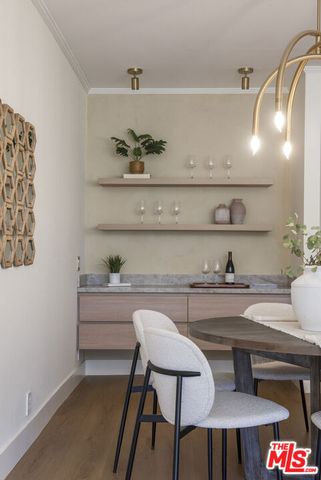 11808 Dorothy Street 206, Los Angeles, CA 90049