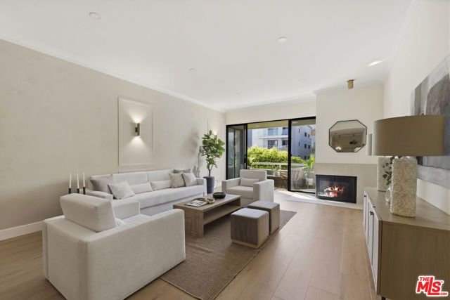11808 Dorothy Street 206, Los Angeles, CA 90049