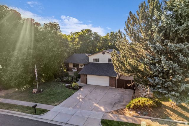 2600 DEER RUN DR, South Weber, UT 84405