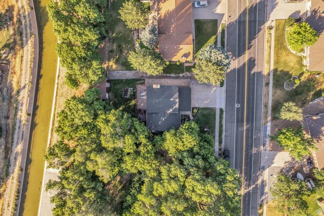 2600 DEER RUN DR, South Weber, UT 84405
