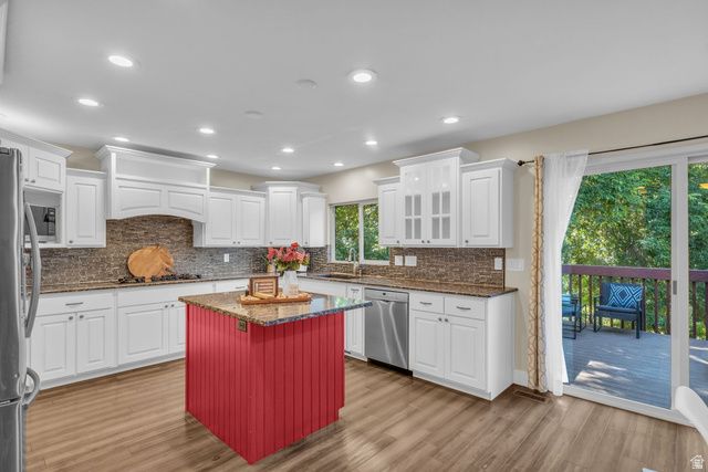 2600 DEER RUN DR, South Weber, UT 84405