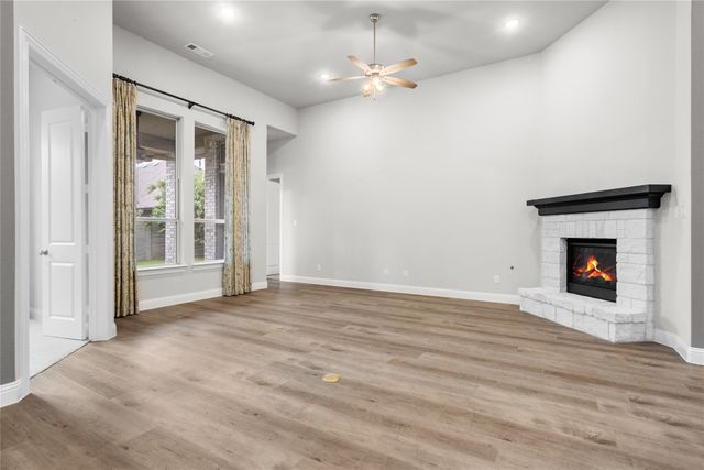 1221 15th Street, Argyle, TX 76226
