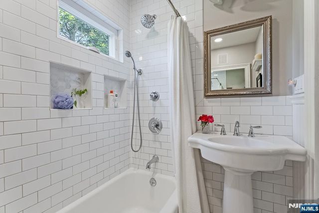 3 Ferguson Place, Glen Rock, NJ 07452