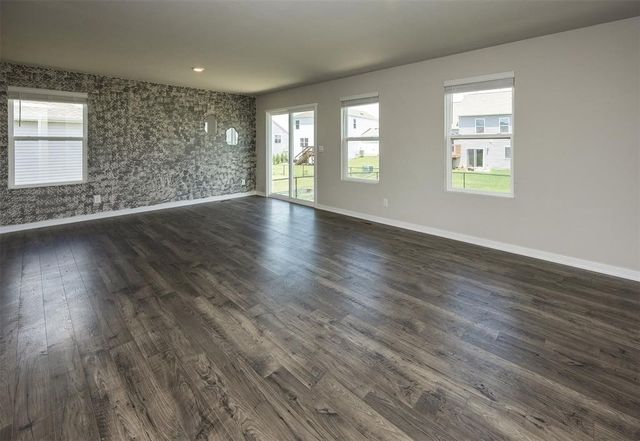 1045 Waukee Avenue, Waukee, IA 50263