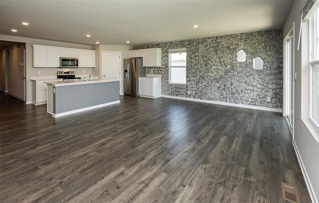 1045 Waukee Avenue, Waukee, IA 50263