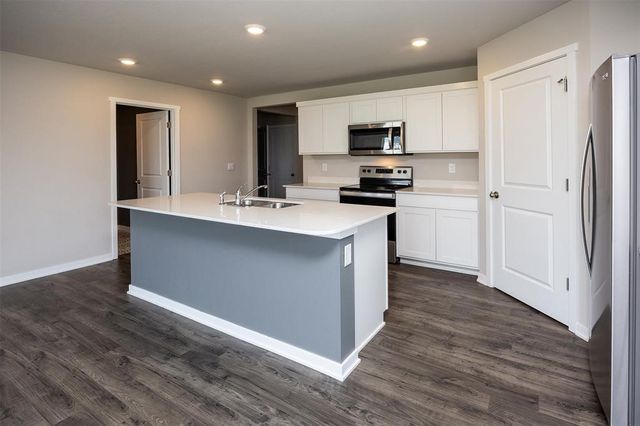 1045 Waukee Avenue, Waukee, IA 50263