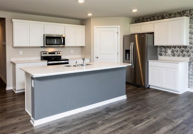 1045 Waukee Avenue, Waukee, IA 50263