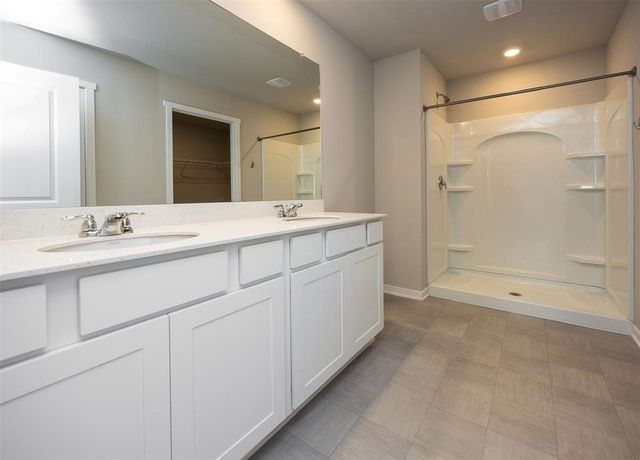 1045 Waukee Avenue, Waukee, IA 50263