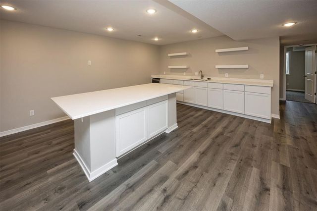 1045 Waukee Avenue, Waukee, IA 50263