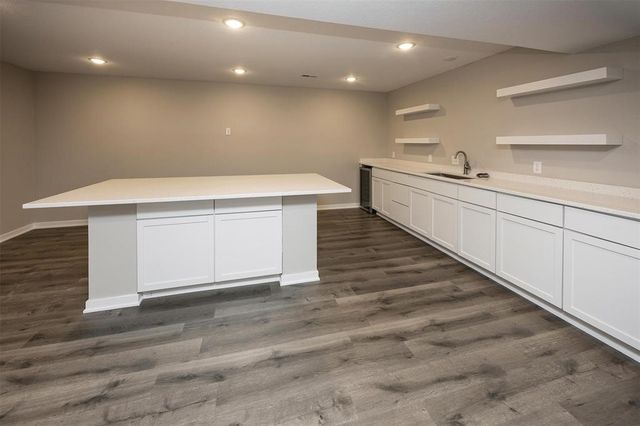 1045 Waukee Avenue, Waukee, IA 50263