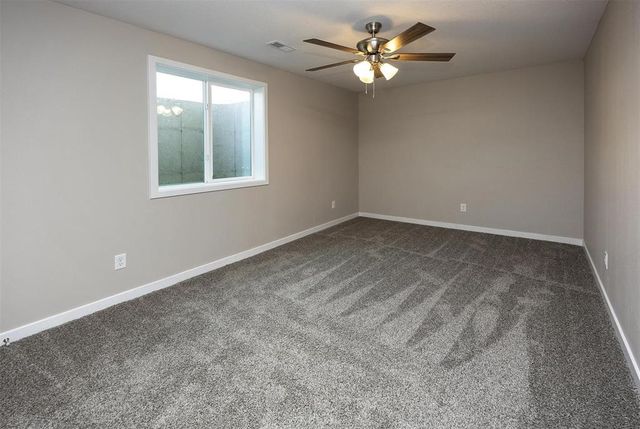 1045 Waukee Avenue, Waukee, IA 50263