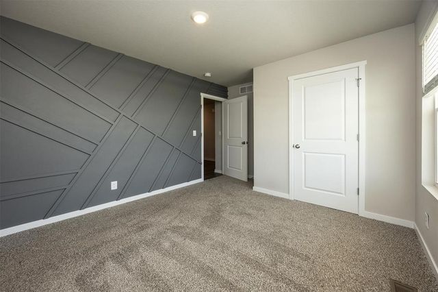 1045 Waukee Avenue, Waukee, IA 50263