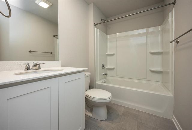 1045 Waukee Avenue, Waukee, IA 50263