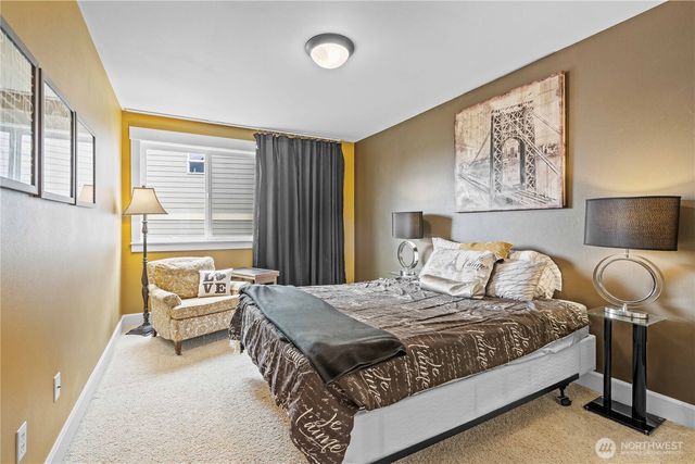 21729 Quiet Water Loop, Lake Tapps, WA 98391