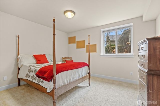 21729 Quiet Water Loop, Lake Tapps, WA 98391