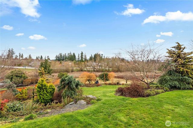 21729 Quiet Water Loop, Lake Tapps, WA 98391