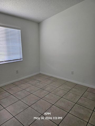 1305 Rosewood Villa Lane, West Palm Beach, FL 33417