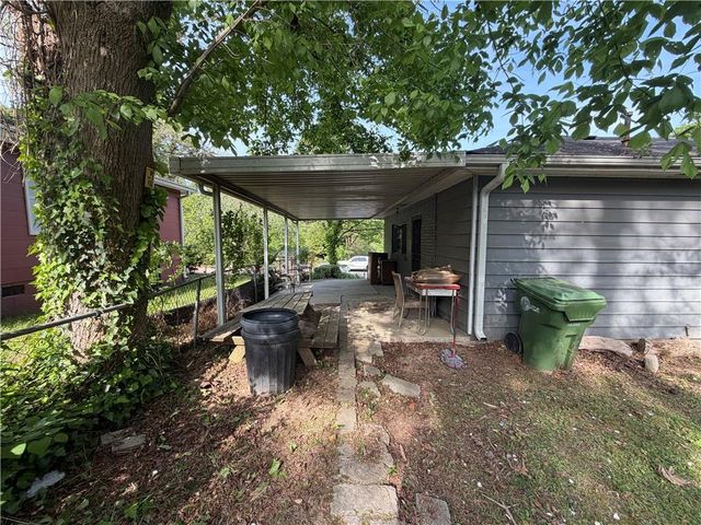 1517 Glenrock Drive NW, Atlanta, GA 30318