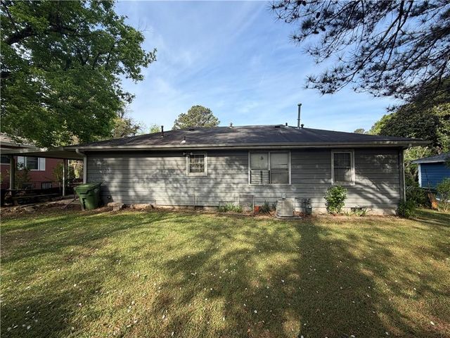 1517 Glenrock Drive NW, Atlanta, GA 30318