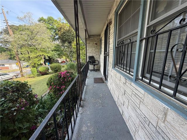 1517 Glenrock Drive NW, Atlanta, GA 30318