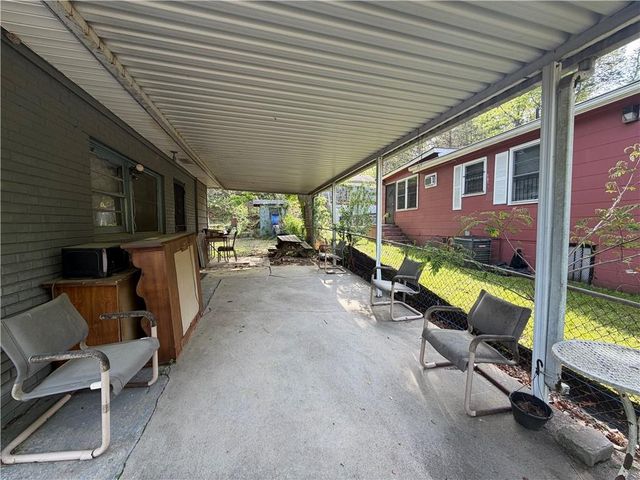 1517 Glenrock Drive NW, Atlanta, GA 30318