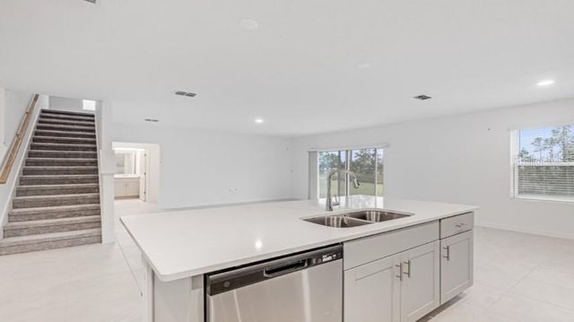 7439 SANDSTONE DRIVE, Groveland, FL 34736