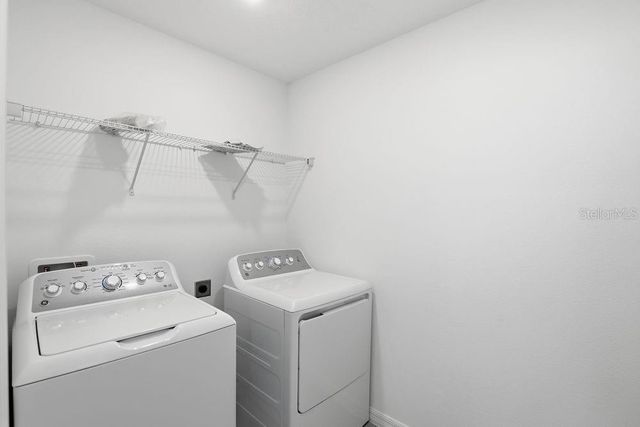 7439 SANDSTONE DRIVE, Groveland, FL 34736