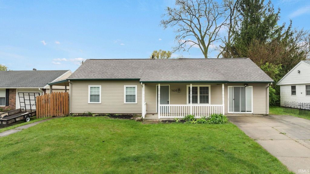 1430 Viking Drive, South Bend, IN 46628
