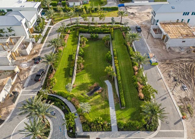 300 Grove Place, Delray Beach, FL 33444