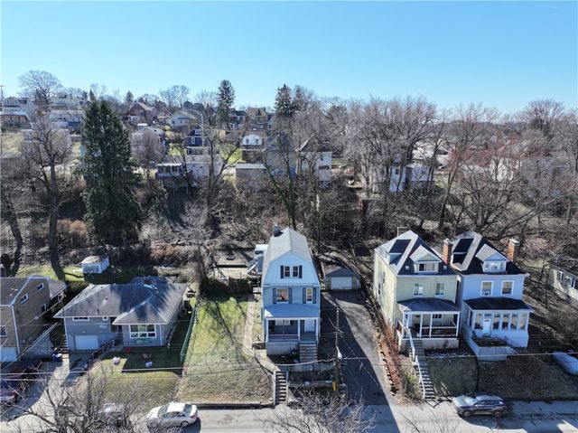 335 Queensbury St 1, Crafton Heights, PA 15205