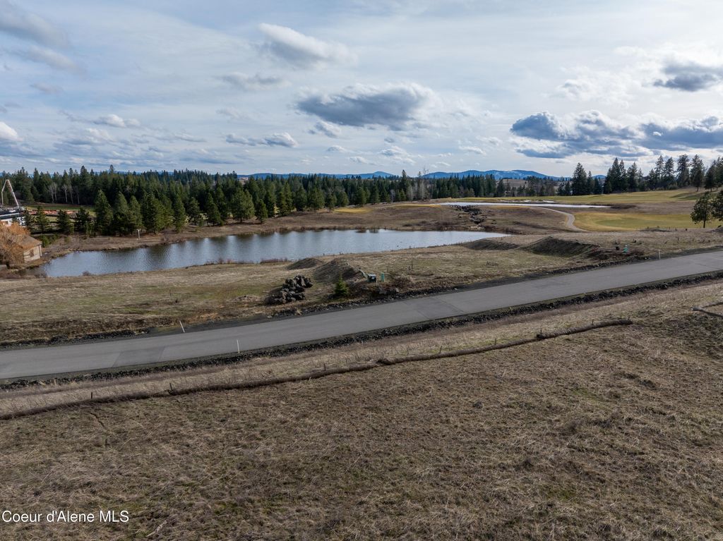 6070 W Dashwood WAY, Coeur d'Alene, ID 83814 photo 2